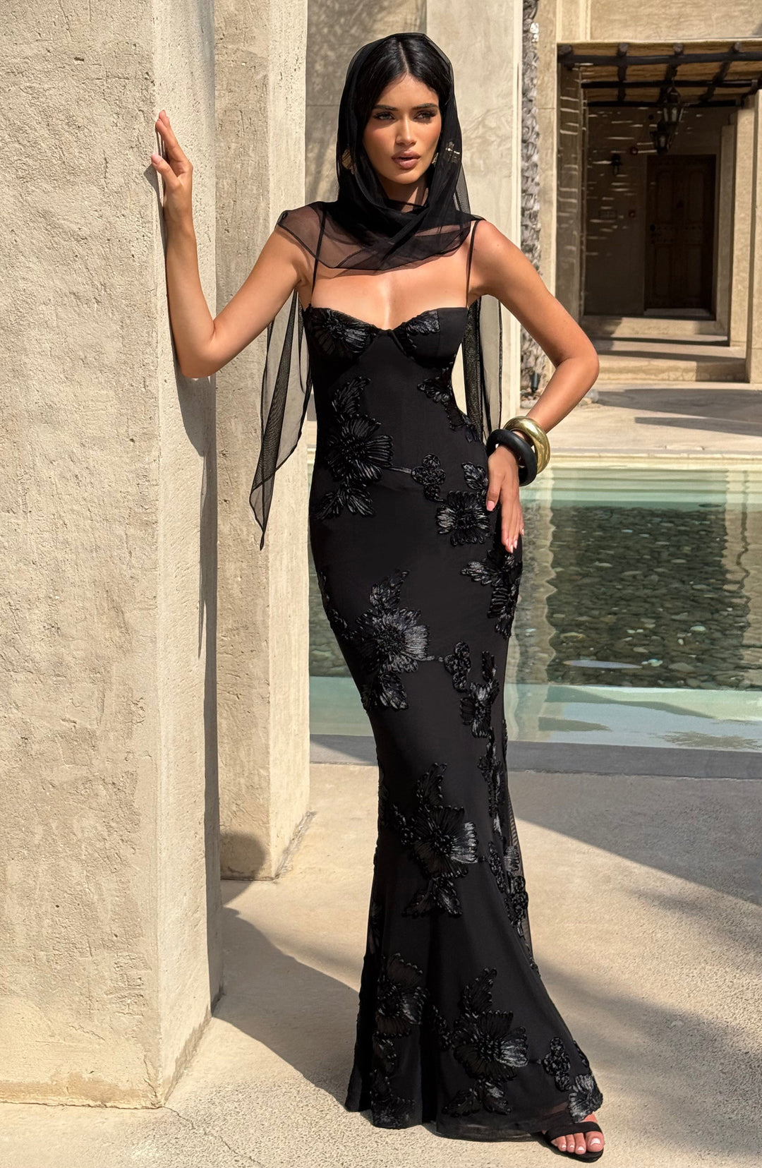 BLACK DRESSES  NEVALA